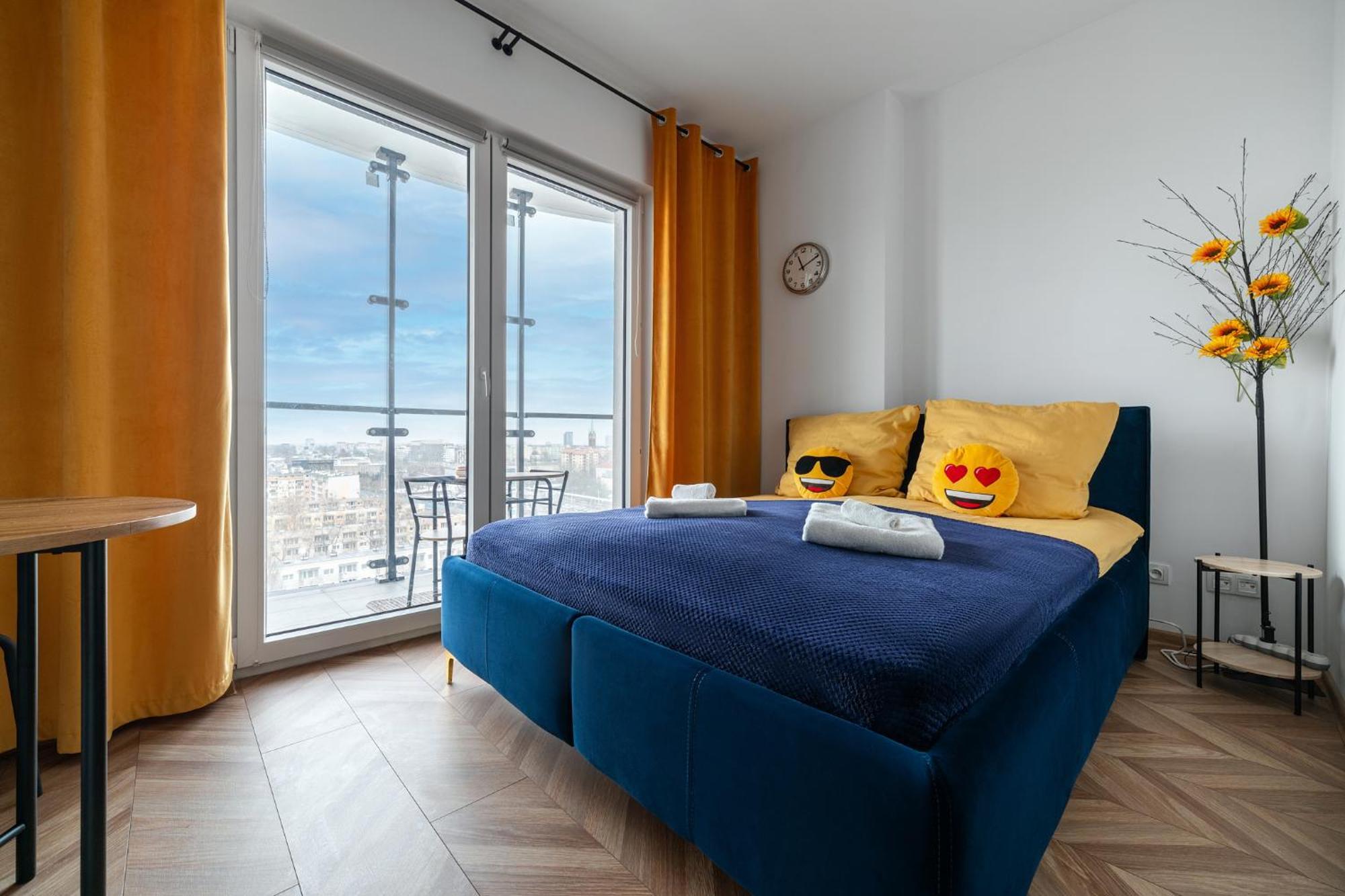 Apartamenty Wola Tower Varsóvia Exterior foto