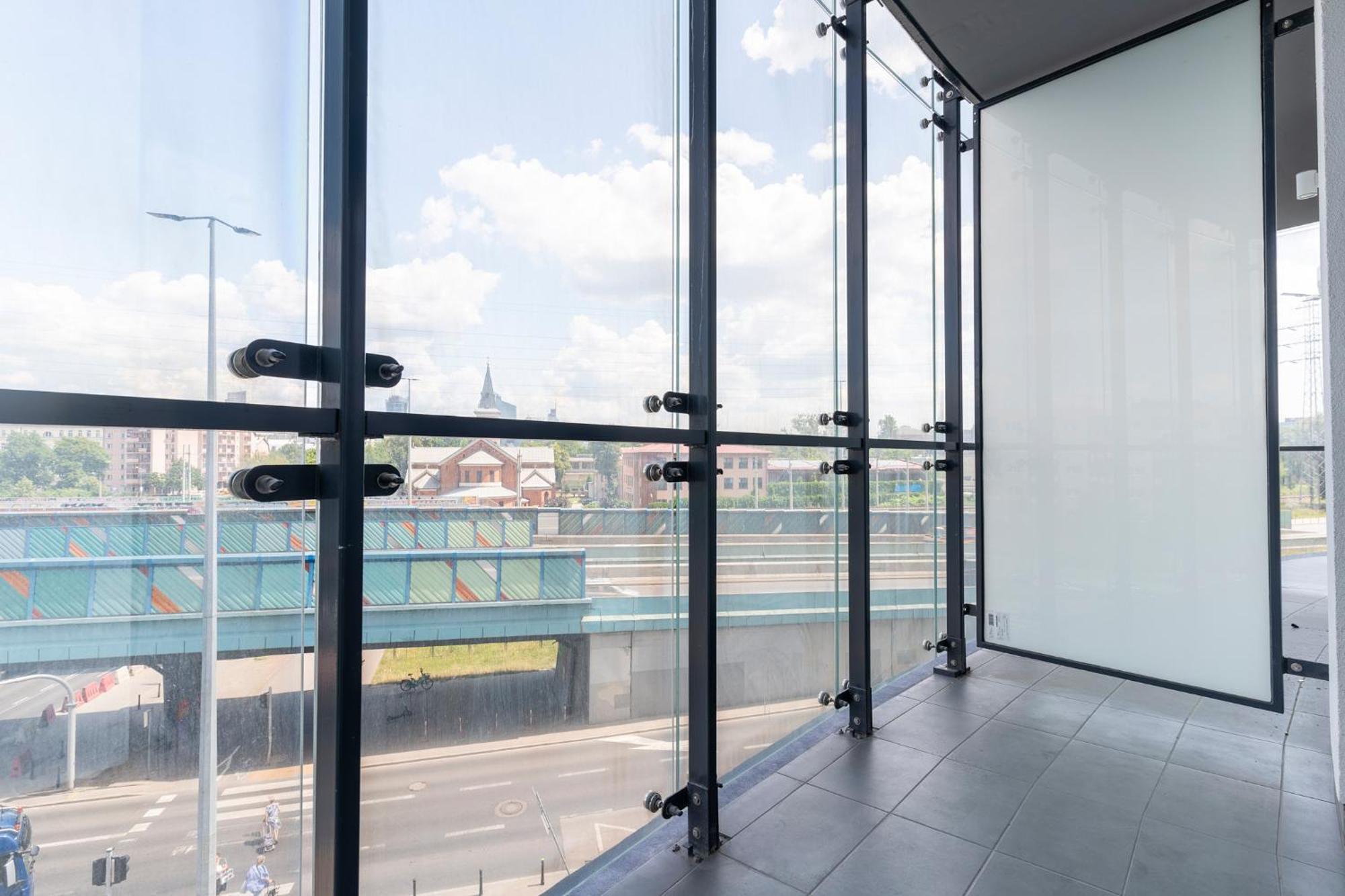 Apartamenty Wola Tower Varsóvia Exterior foto