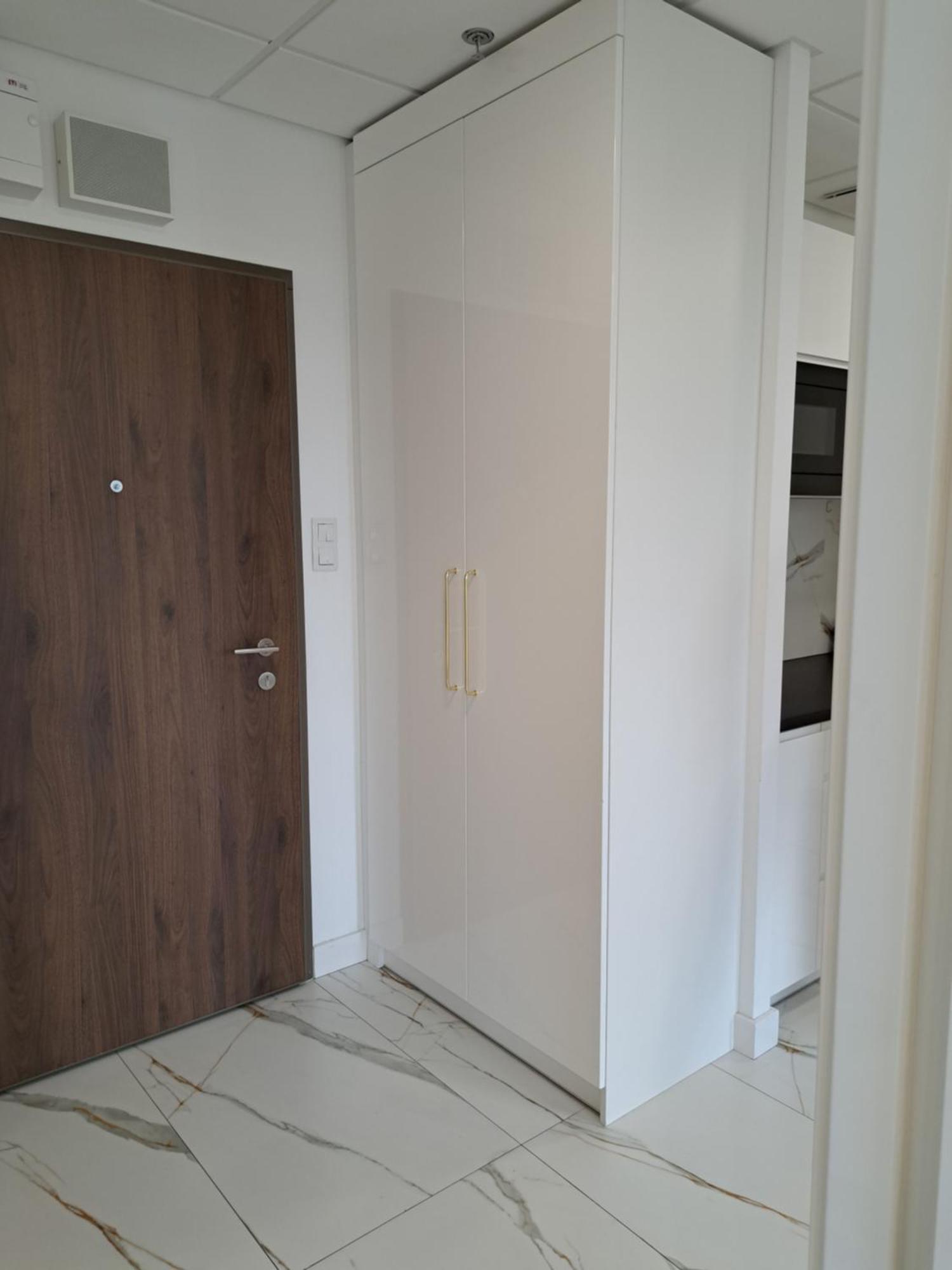 Apartamenty Wola Tower Varsóvia Exterior foto